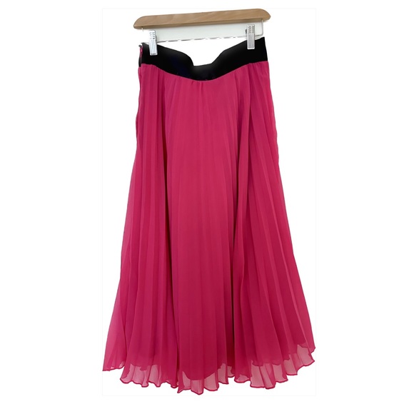 SOLD Pink Pleated Midi Skirt H&M - Picture 9 of 9